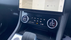 Jaguar F-Pace 2.0 D200 R-Dynamic Black 5dr Auto AWD Diesel Estate